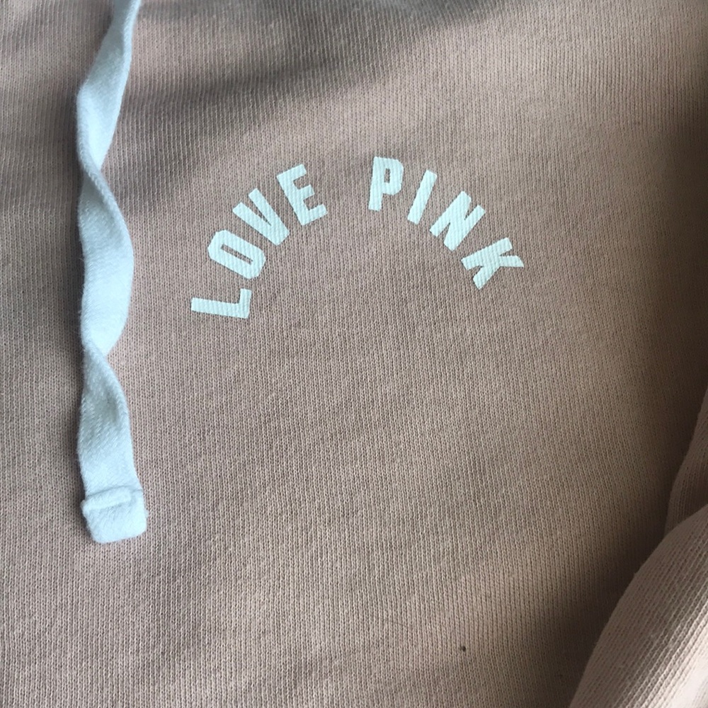 Pink sweatshirt - Picture 2 of 6